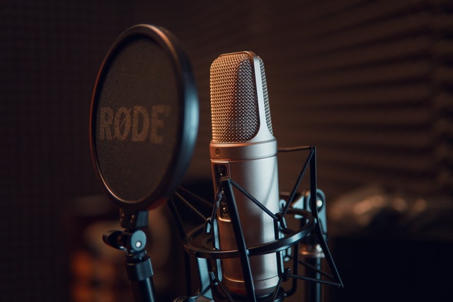 Penggunaan Microphone Praktis dan Mudah 1 Proyektor123 Solo - Penggunaan Microphone Praktis dan Mudah